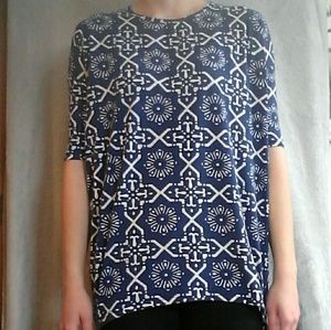 Lularoe blue patterned tunic